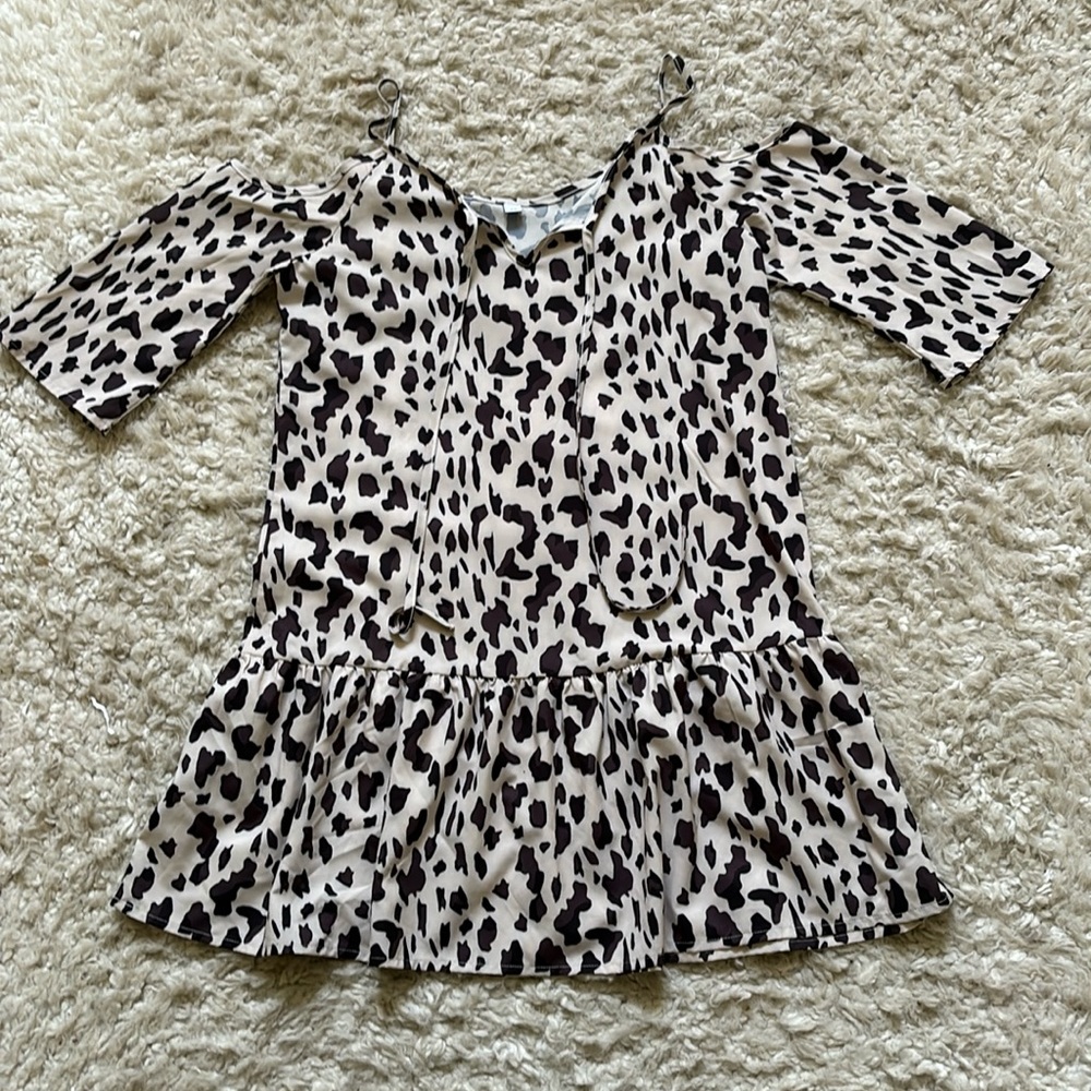 Extra small flowy above the knee dress